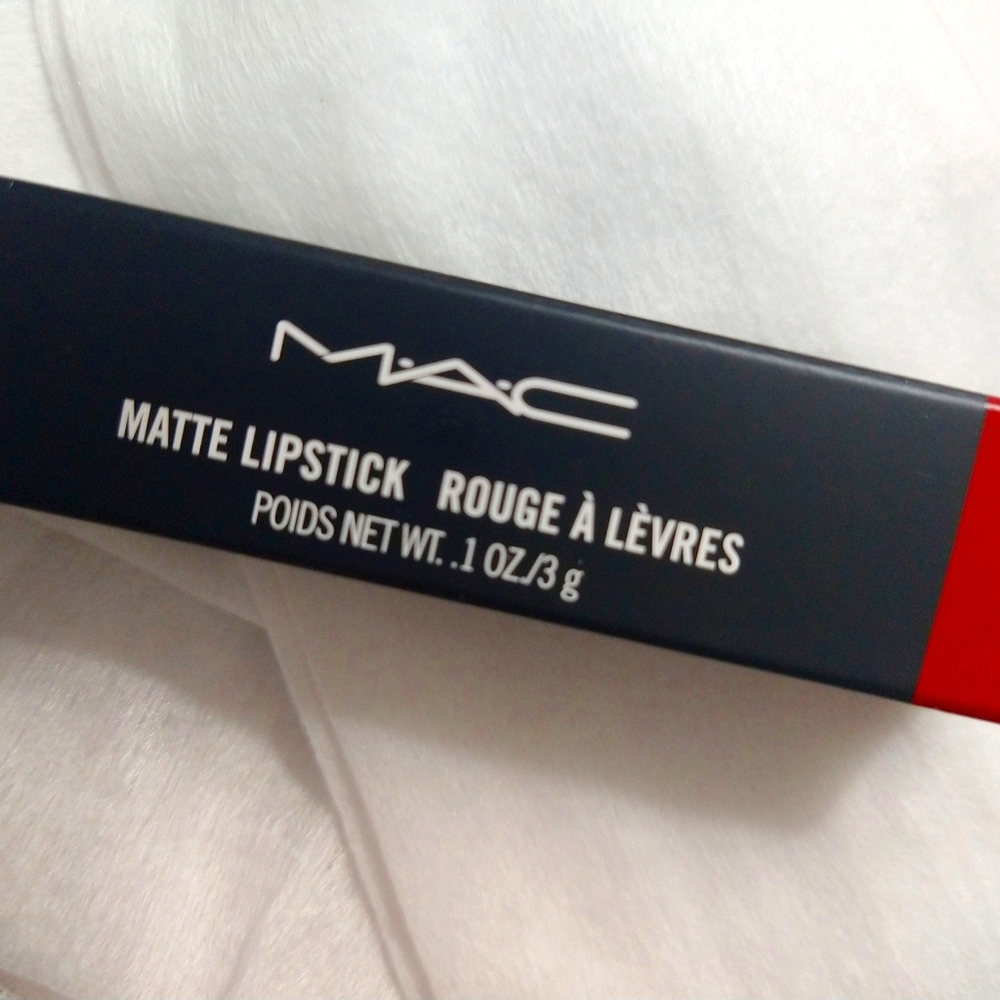 MAC Cosmetics - Iconic Matte Lipstick